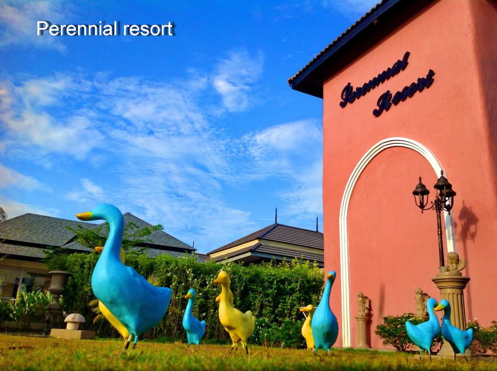 Perennial Resort Nai Yang Beach Buitenkant foto